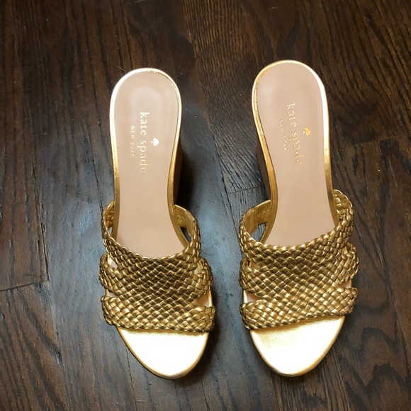 kate spade Shoes - NWOT Kate Spade Taravela Gold Wedges